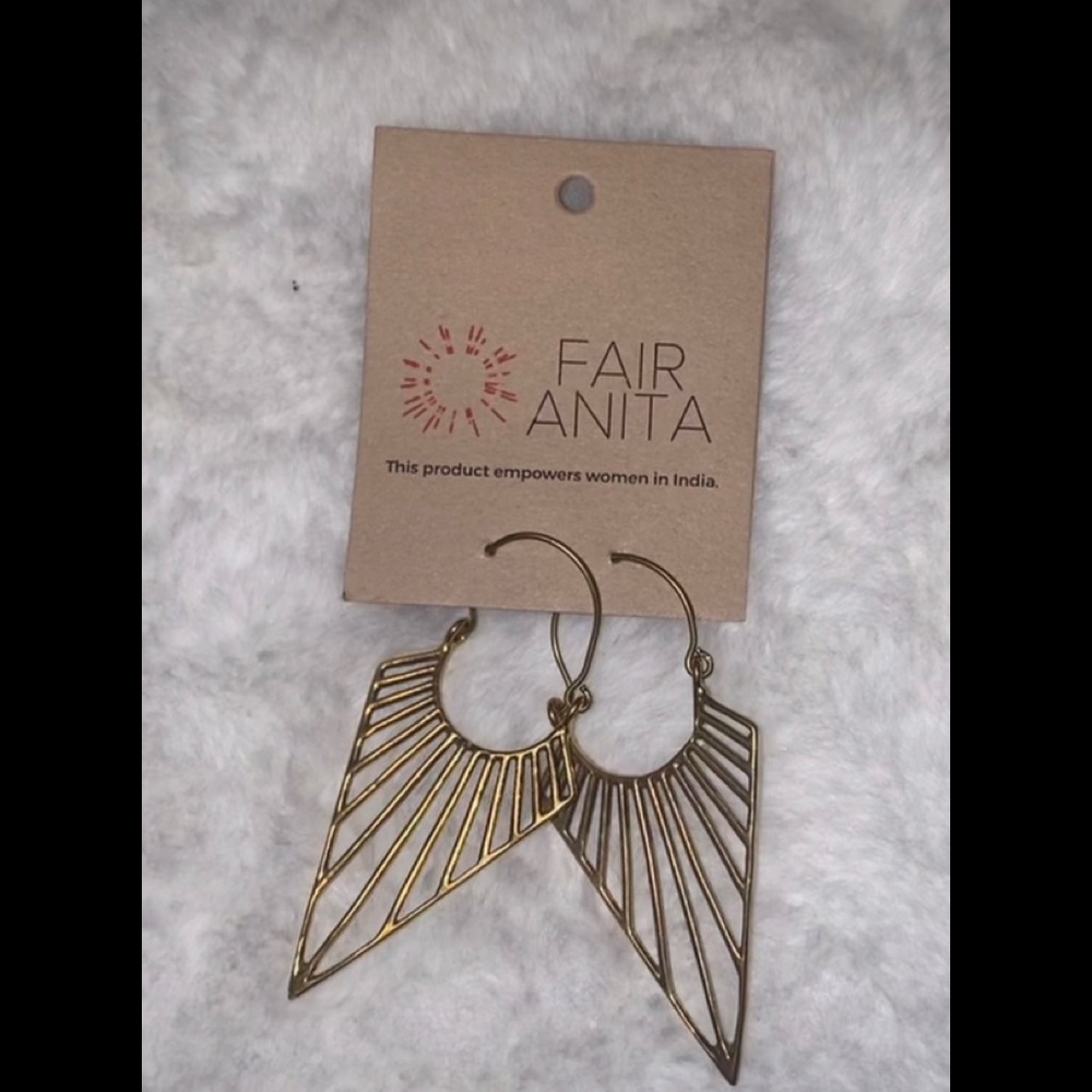 Geometric Triangle Hoops